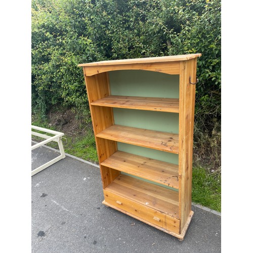 434 - 1 drawer 4 shelf oak bookcase measures approx 51.5