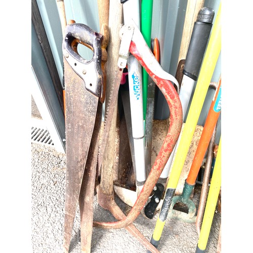 100A - large selection of garden tools to include shears, tools etc.