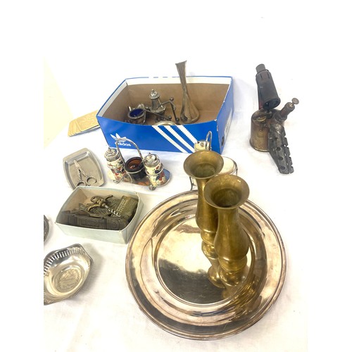 190 - Selection of brass and silver plated items