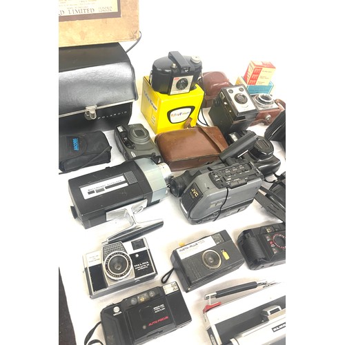 318 - Large selection of cameras and equipment, all untested