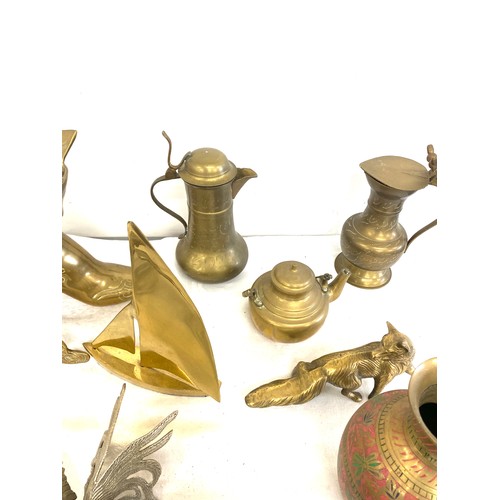 240 - Selection of vintage brassware / metalware to include decorative vases etc