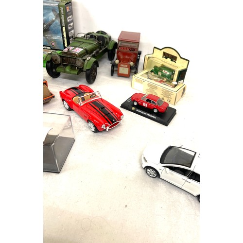 194 - Selection of vintage diecast cars, to include some later car models