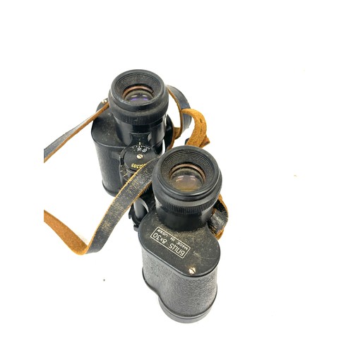 219 - Selection of vintage cameras and binoculars, to include Vintage ZOMZ BNU5 (БПЦ5) 8x30 USSR made Russ... 