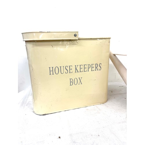 149 - Metal house keepers box and watering can