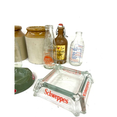 380 - Selection of collectables to include Eartenware, glass bottles, advertising ashtray etc