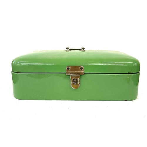 370 - Lockable Enamel bread bin, approximate measurements: Height 6,5 inches, Length 19 inches, Depth 10 i... 