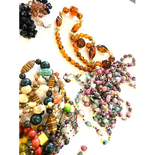 466 - Selection of vintage ladies costume jewellery bead necklaces etc