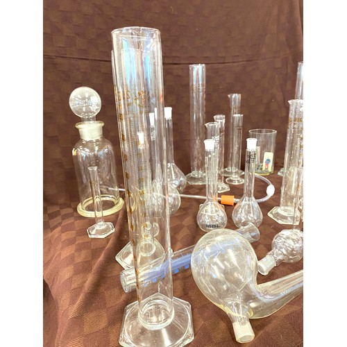 275 - Selection glass test tube / scientific equipment to include Simax etc