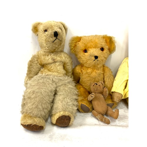 98 - Four antique and vintage teddy bears