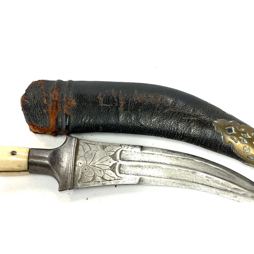 603 - Indian tiger tooth dagger (Khanjar) 19th century, bone grips not ivory, overall length 29cm