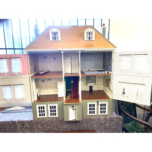 211 - Large Georgian style 7 roomed mansion / dolls house made by John and Jean Brighty, rooms include 3 b... 