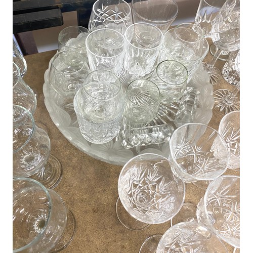 407 - Large selection of glassware