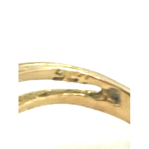 49 - 9ct ladies quartz ring, approximate weight 6.7g, ring size J/K