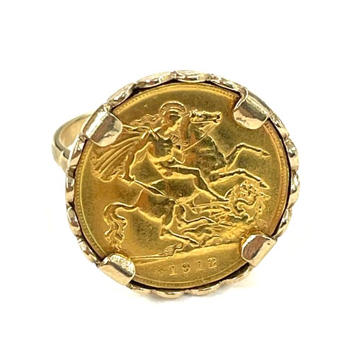 51 - 9ct ladies half sovereign set ring 1912, approximate total weight 8.3g, ring size