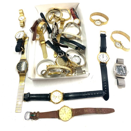 582 - Large selection of assorted wrist watches for spares or repairs