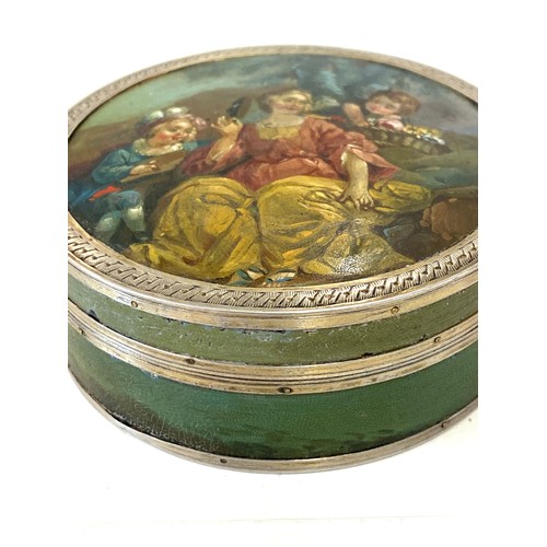 572 - Early Georgian hand painted tortoise shell interior circular box, approximate diameter 8cm