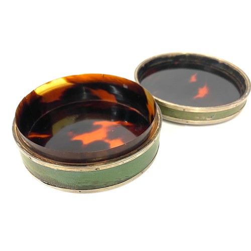 572 - Early Georgian hand painted tortoise shell interior circular box, approximate diameter 8cm