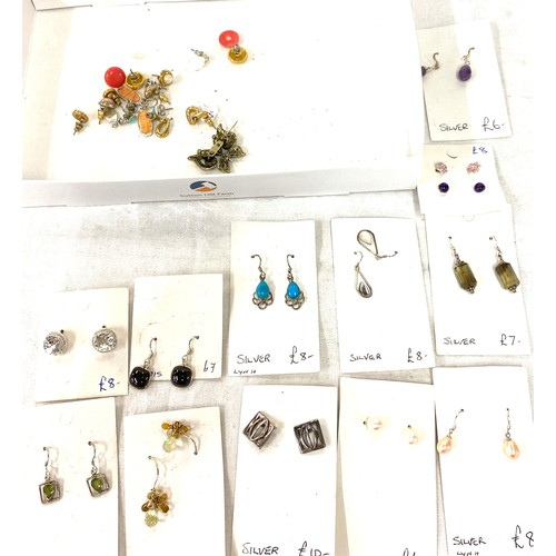 569 - Selection of assorted ladies earrings to include silver, stone set etc