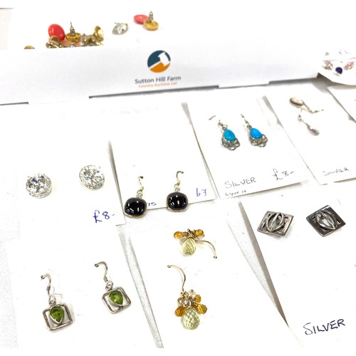 569 - Selection of assorted ladies earrings to include silver, stone set etc