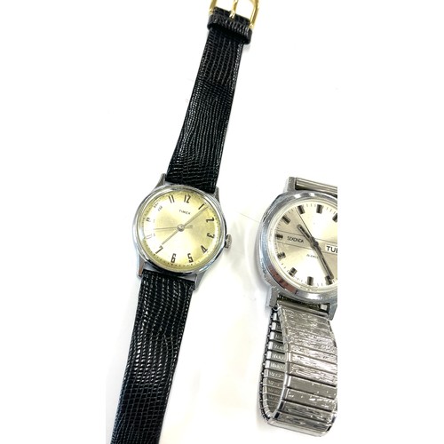 570 - Gents Sekonda and Timex wristwatches, both untested