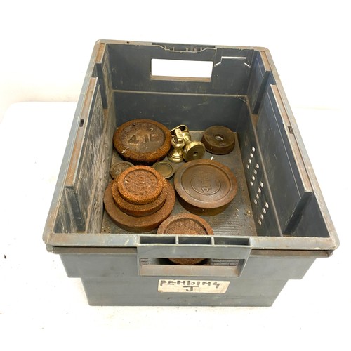 61 - Box of old weights