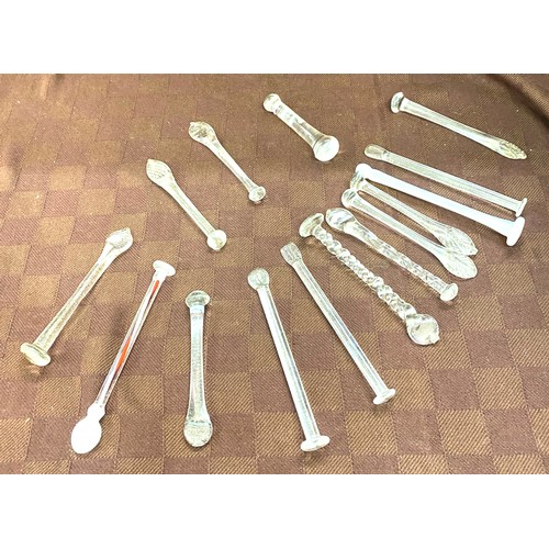 540 - Selection of 15 vintage glass cocktail stirrers