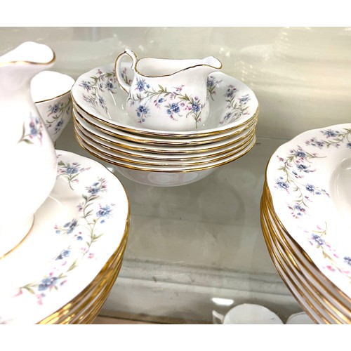 461 - Duchess bone china part dinner / tea service