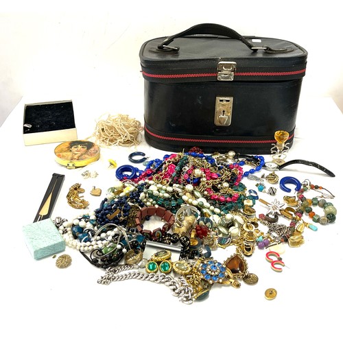 547 - Selection of vintage and later costume jewellery with jewellery case