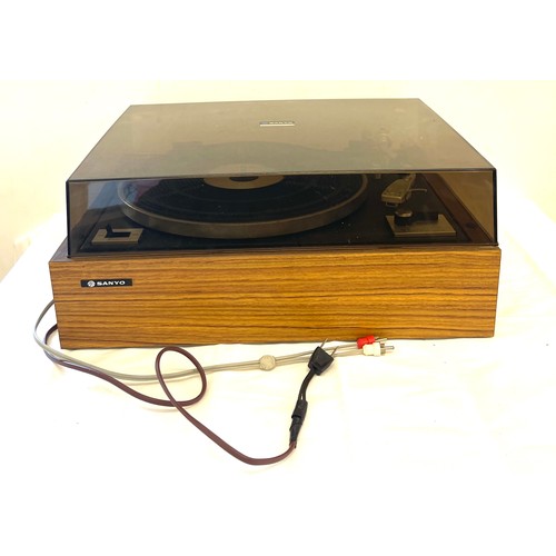 271 - Vintage Sanyo TP-91S Turntable / Record Player, untested