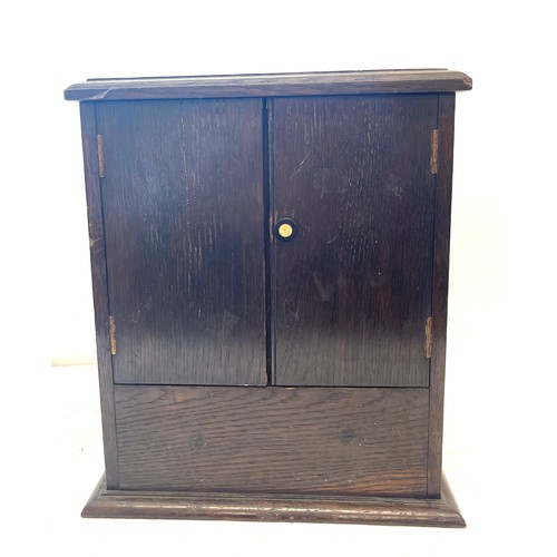 118 - Oak smokers cabinet, Height 14 inches, Width 12 inches, Depth 9.5 inches