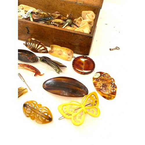 488 - Oak box to include bakelite hair slides etc