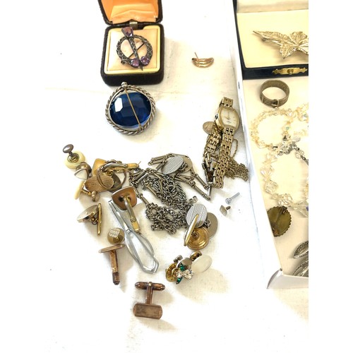 494 - Selection of ladies vintage and later costume jewellery to include Scottish brooch, Vintage Norwegia... 