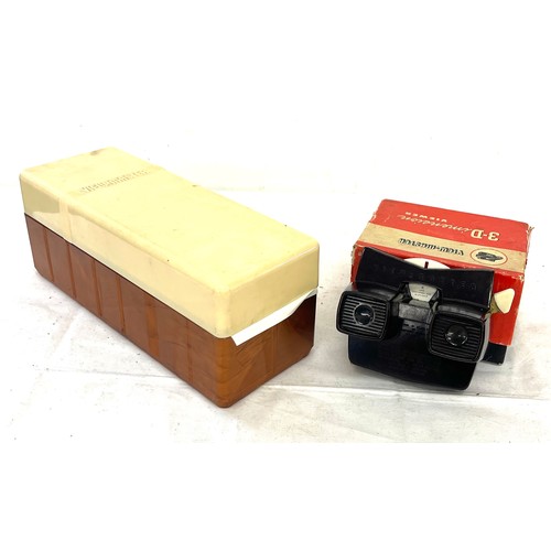 65 - Vintage bakelite viewmaster and slides