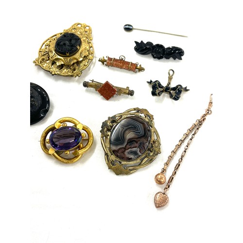 501 - 10 X Antique pieces of Jewellery