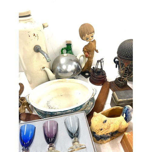 189 - Large selection of miscellaneous to include pottery, glassware, puppet etc