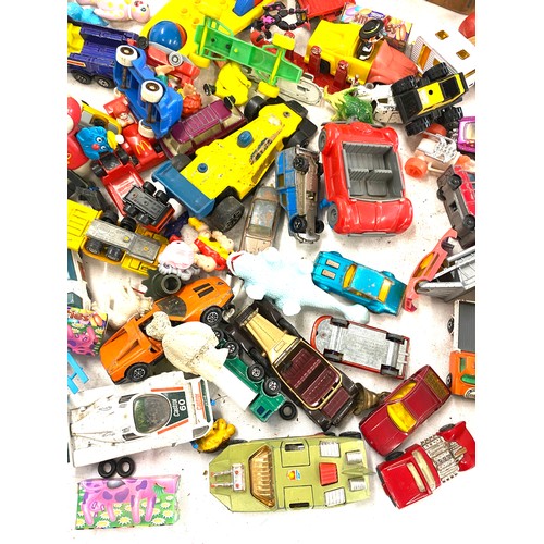 272 - Large selection of vintage and later toys to include Disney etc