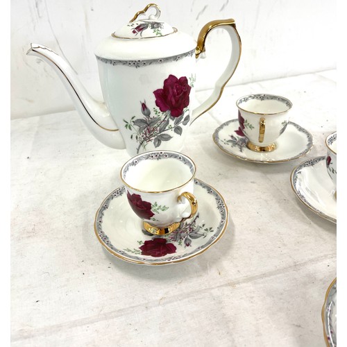 229 - Royal Stafford Roses to Remember pattern. Coffee pot, 5 Cups, 6 Saucers all in good overall conditio... 