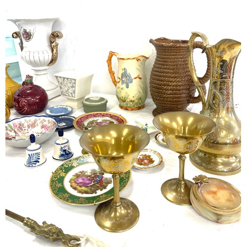 263 - Selection of collectable pottery to include, Oriental signed bowl, Limoges small plates, Wedgwood et... 