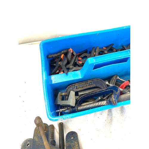 251 - Selection of G clamps, 2 Table vices