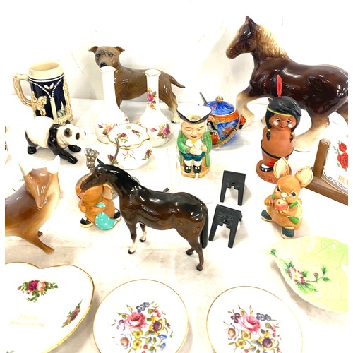 232 - Selection of miscellaneous to include  animal ornaments, jugs, stein, toby etc, some pieces a/f