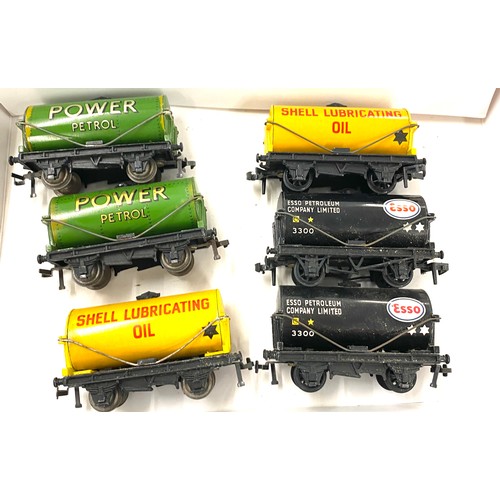 583 - 6 Vintage hornby Dublo tank wagons includes power, Esso, shell  etc