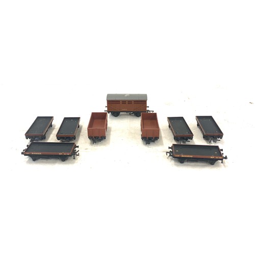 581 - Selection of Hornby Wagons b459 325 XP 6-19, b486865 etc