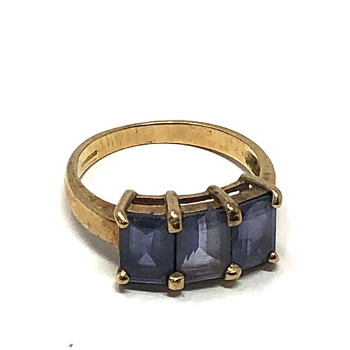 153 - 9ct gold iolite ring (3.1g)