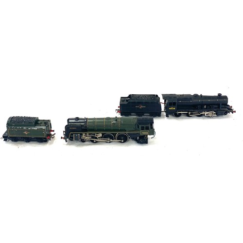 602 - Hornby Britannia 70000 Loco motive and tender and a Hornby 48158 Loco motive and tender