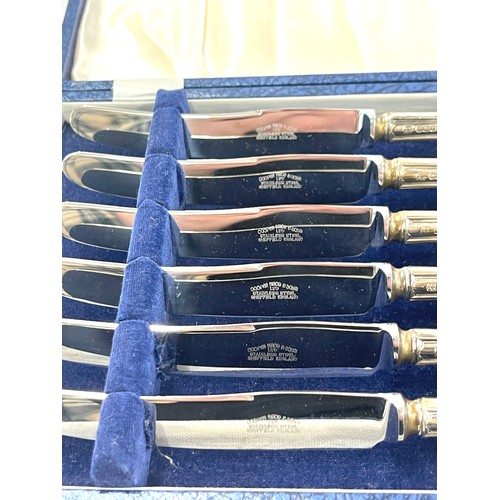 498 - Pair of hallmarked silver butter knives