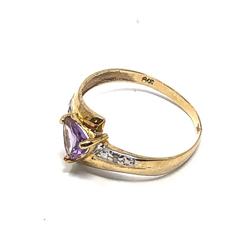 162 - 9ct gold amethyst & diamond ring (1.2g)