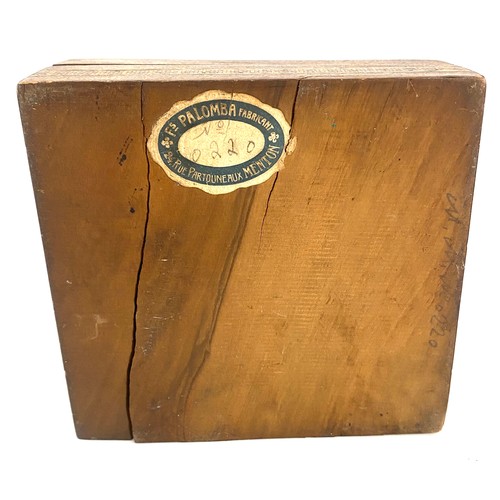 568 - 1930s Wooden inlaid cigarette box