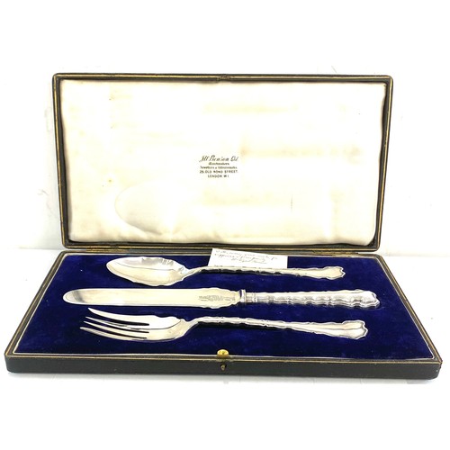 548 - Vintage cased silver plated serving set