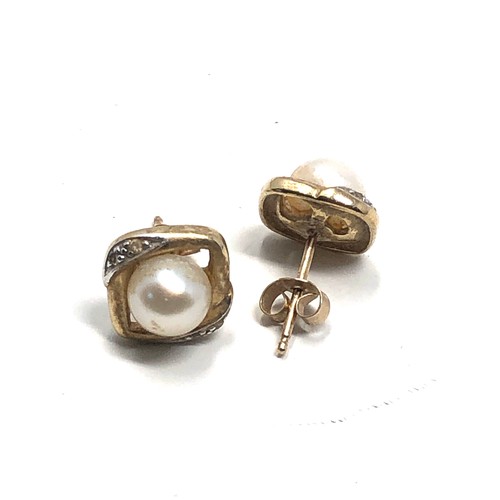 182 - 9ct gold pearl & diamond stud earrings (2.1g)
