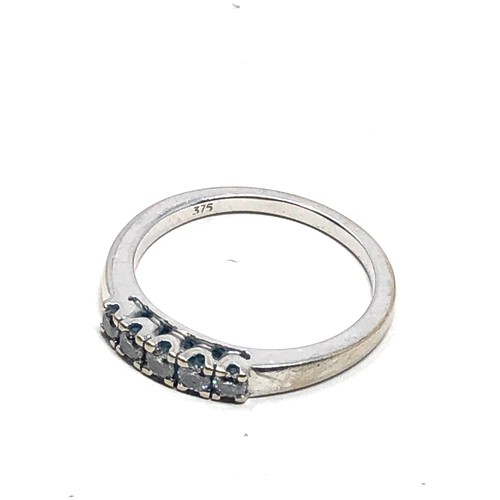 139 - 9ct white gold diamond ring (2.6g)
